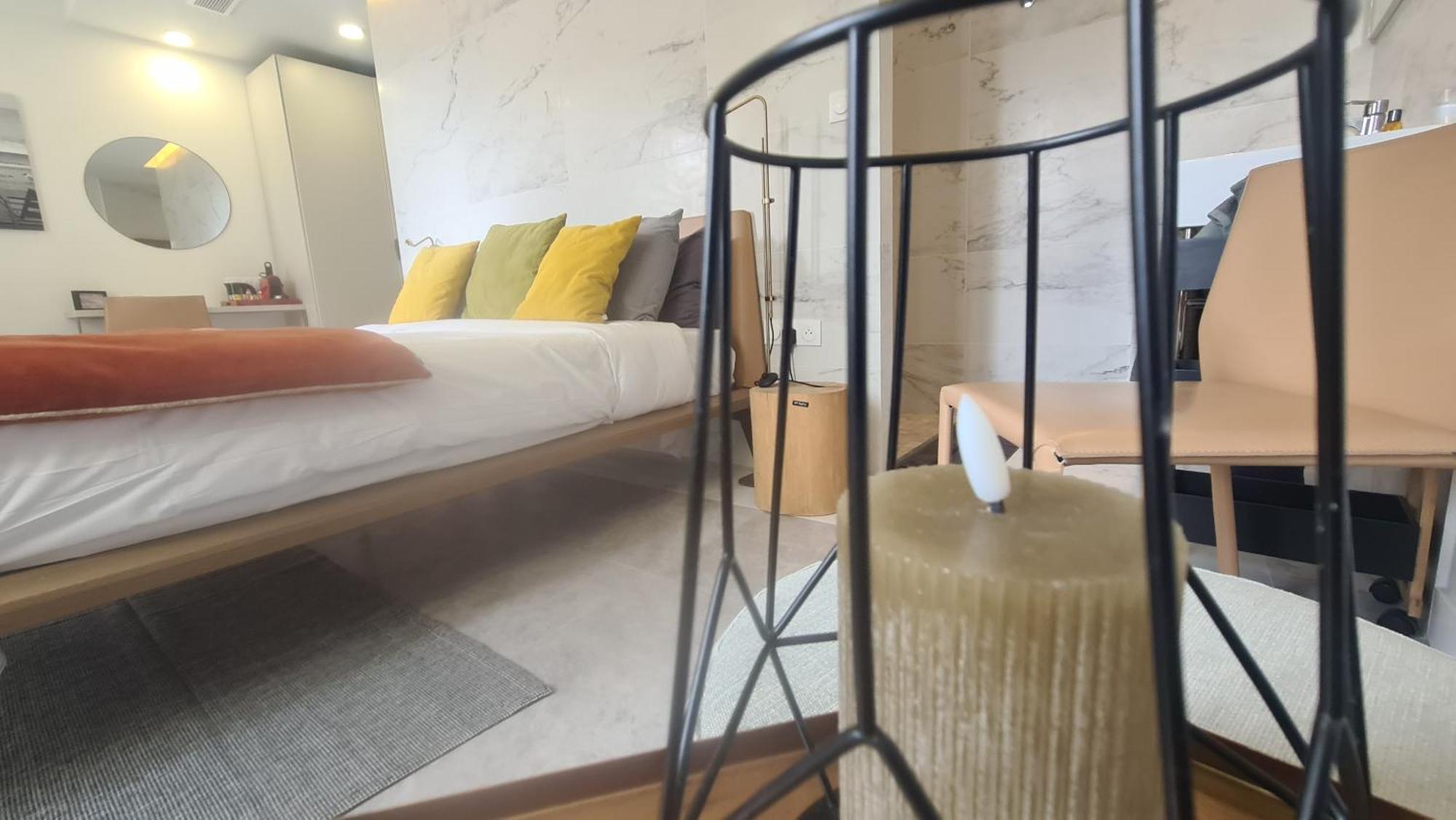Le Petit Trianon Et Le Charme Des Suites Nice Luaran gambar